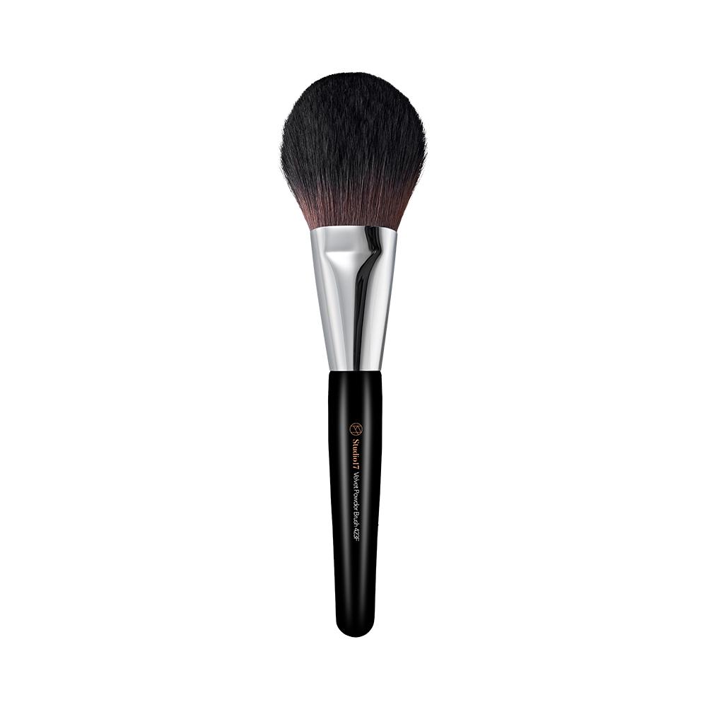 STUDIO 17 Velvet powder brush 423F